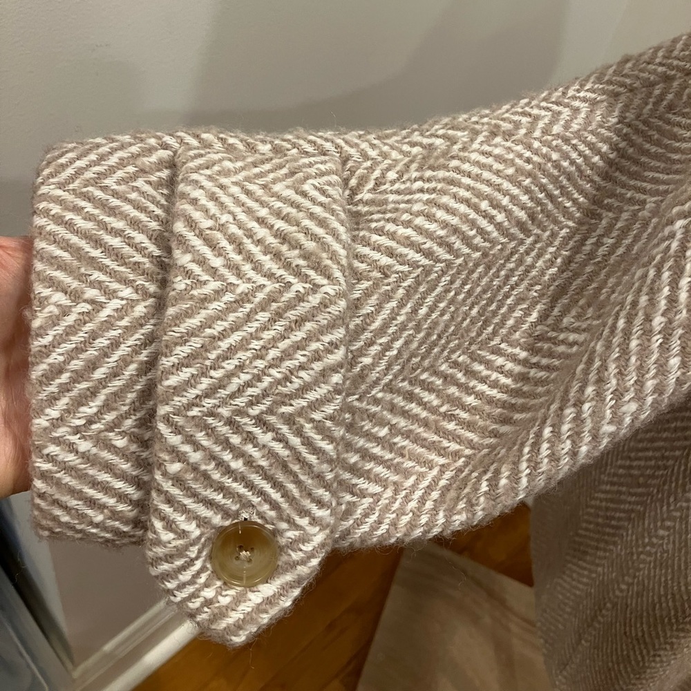 Like new Hobbs London short coat - Picture 3 of 8